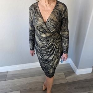 👗London Times NWT Gold & Black V Neck Faux-Wrap Long Sleeve Dress 8P (Petite)💥